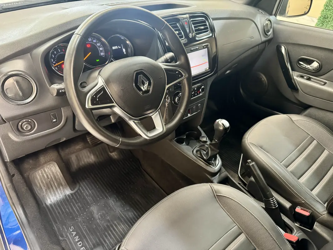 Mira esta publicación de Renault Sandero II 2022 en Motordil