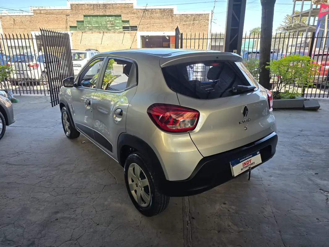 Mira esta publicación de Renault Kwid 2020 en Motordil