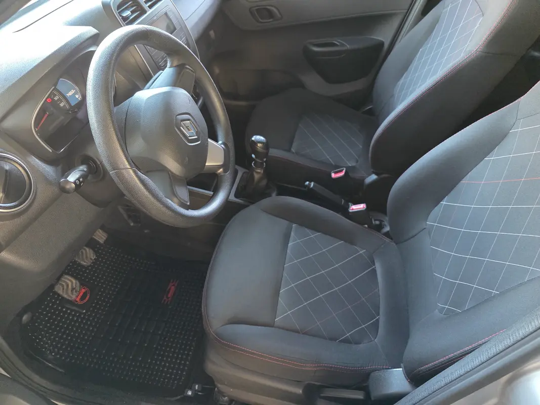 Mira esta publicación de Renault Kwid 2020 en Motordil