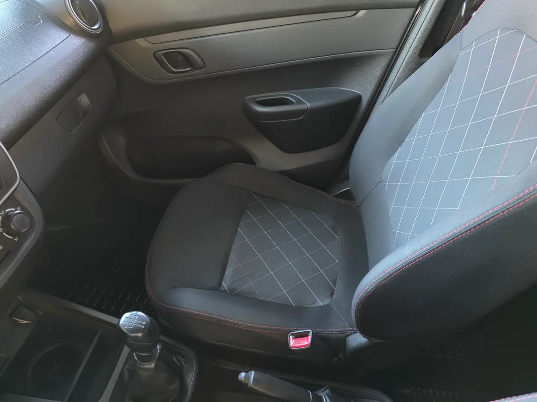 Mira esta publicación de Renault Kwid 2020 en Motordil