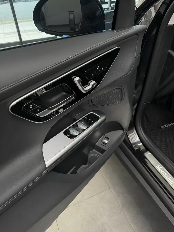 Mira esta publicación de Mercedes Benz GLC 2025 en Motordil