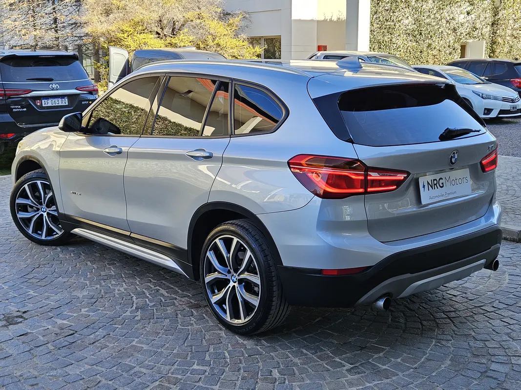 Mira esta publicación de BMW X1 2018 en Motordil