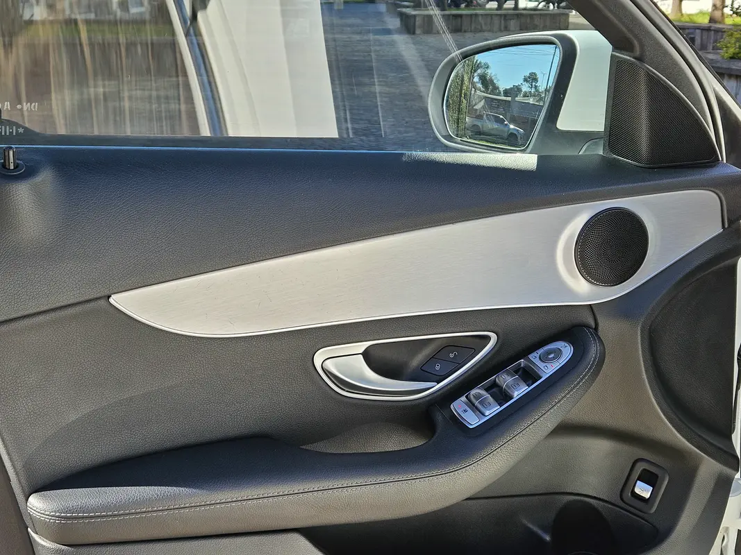 Mira esta publicación de Mercedes Benz Clase C 2017 en Motordil