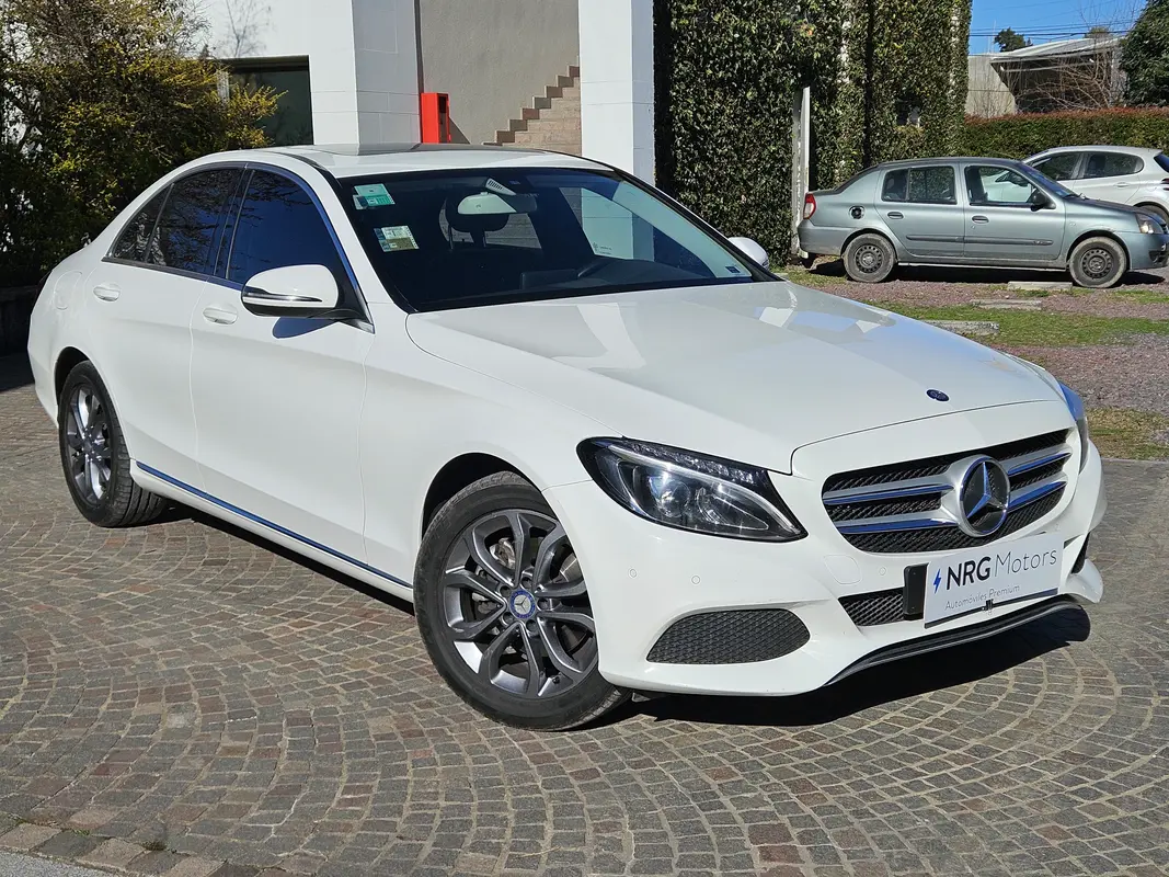Mira esta publicación de Mercedes Benz Clase C 2017 en Motordil
