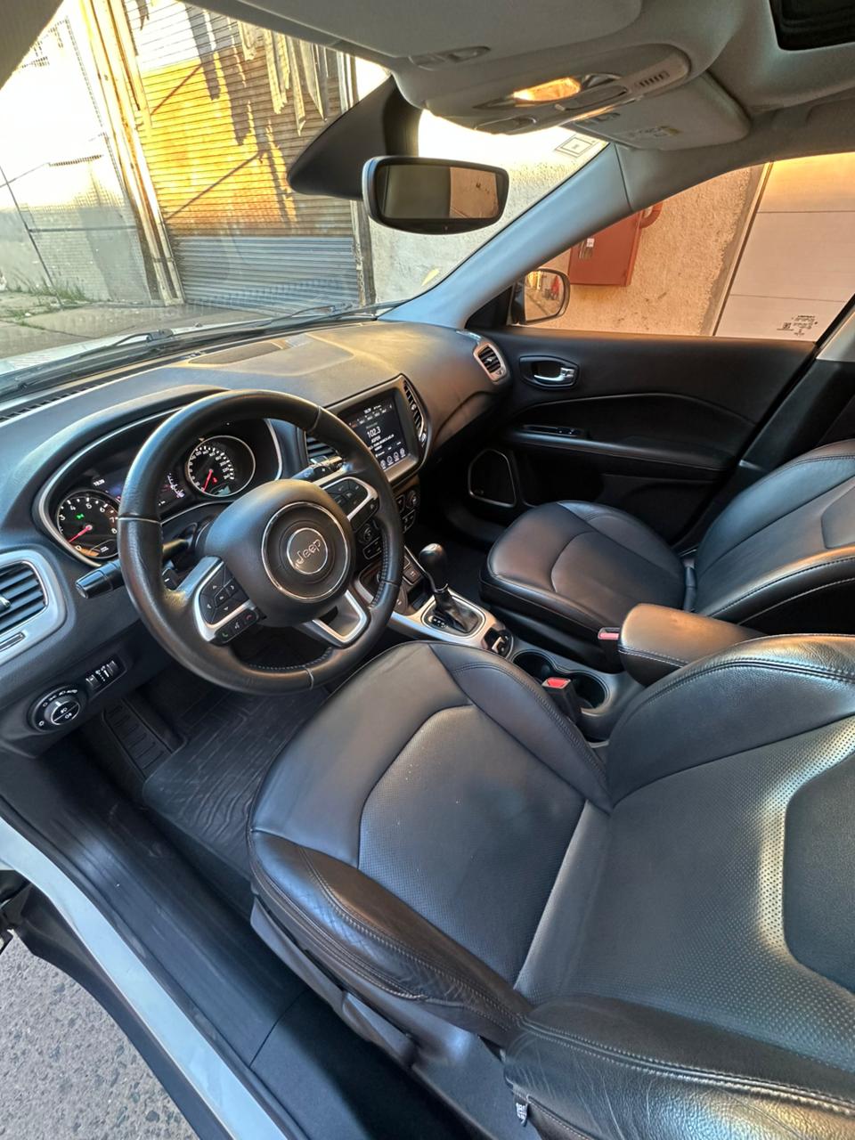 Mira esta publicación de Jeep Compass 2018 en Motordil