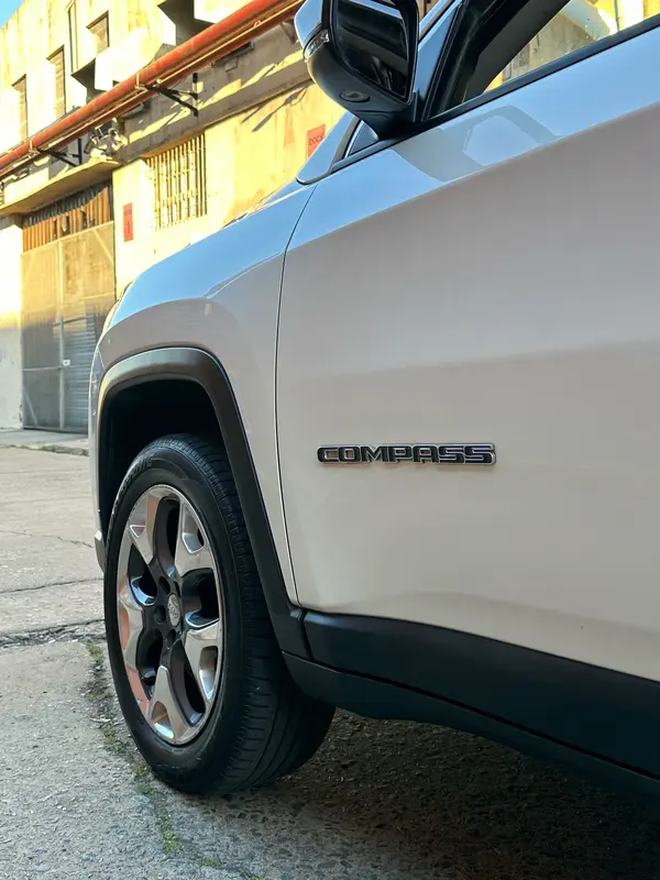 Mirá esta publicación de Jeep Compass