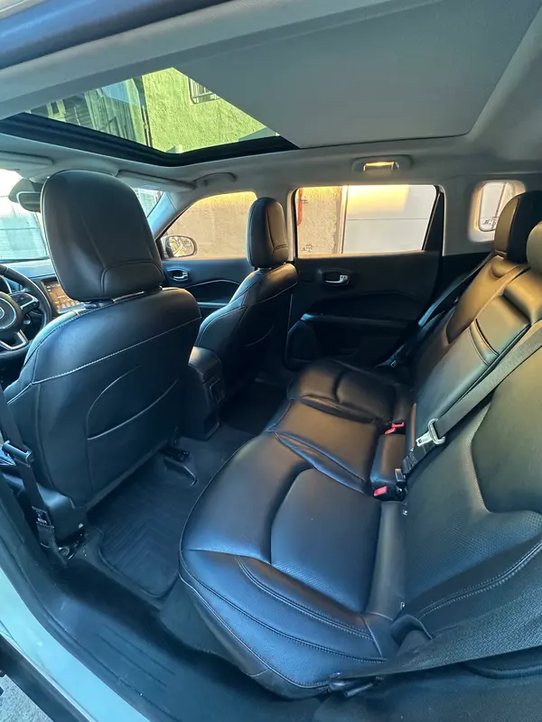 Mira esta publicación de Jeep Compass 2018 en Motordil