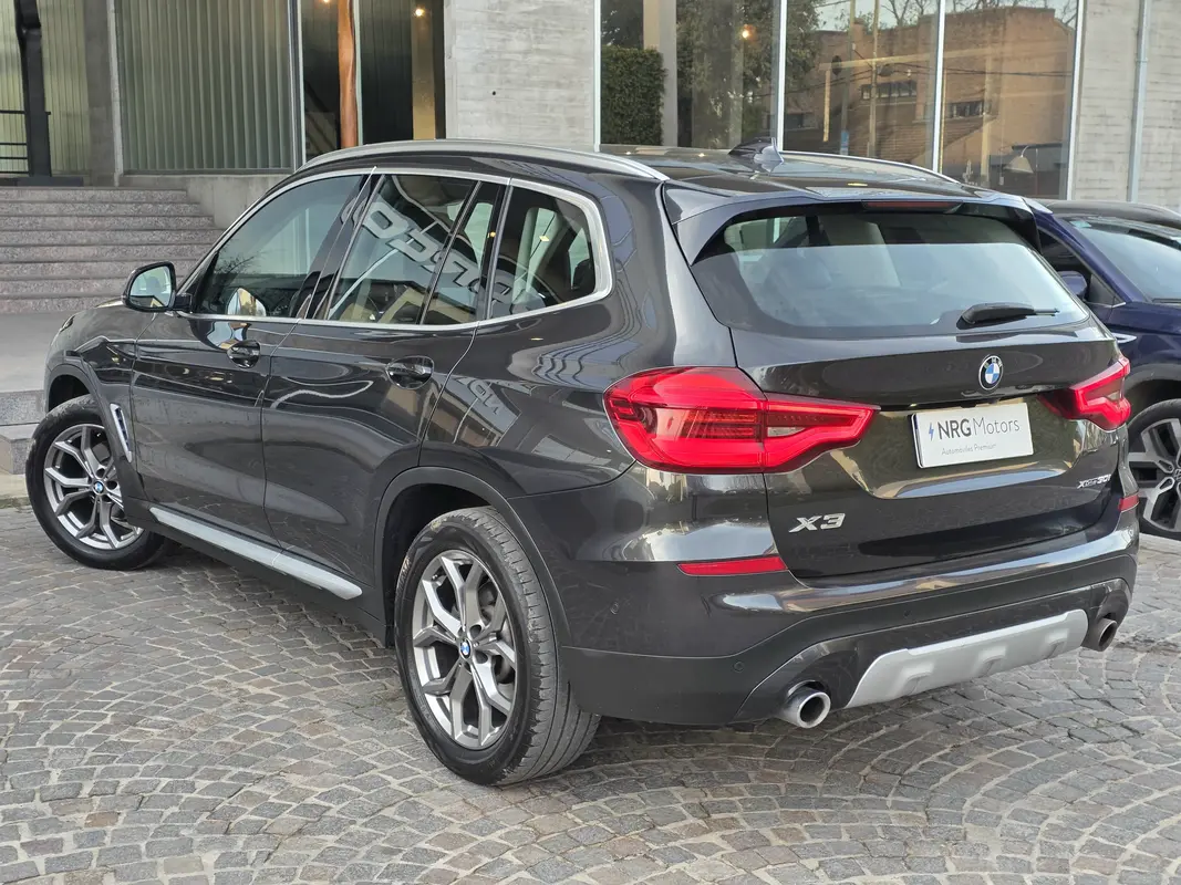 Mira esta publicación de BMW X3 2019 en Motordil