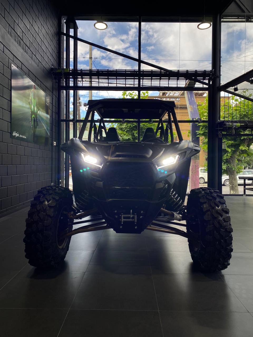 Mira esta publicación de Kawasaki KRX Teryx 1000 UTV 2024 en Motordil