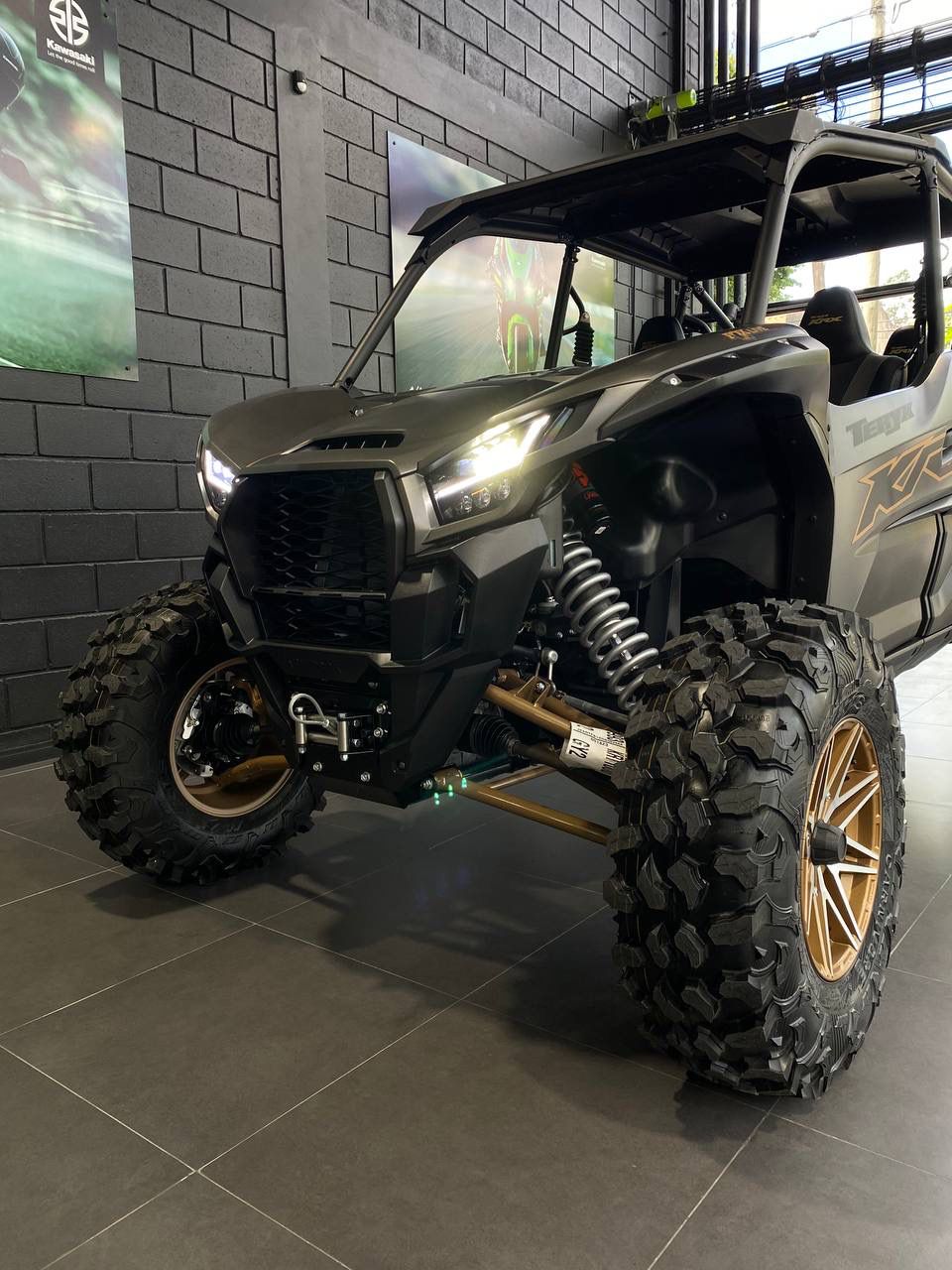 Mira esta publicación de Kawasaki KRX Teryx 1000 UTV 2024 en Motordil