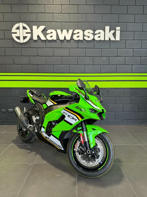 Mira esta publicación de Kawasaki ZX 10R 2025 en Motordil