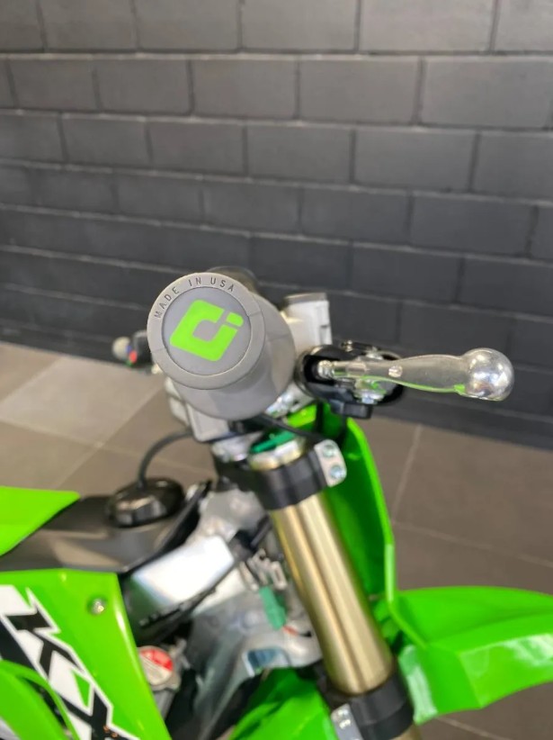 Mira esta publicación de Kawasaki KX 250 F 2025 en Motordil