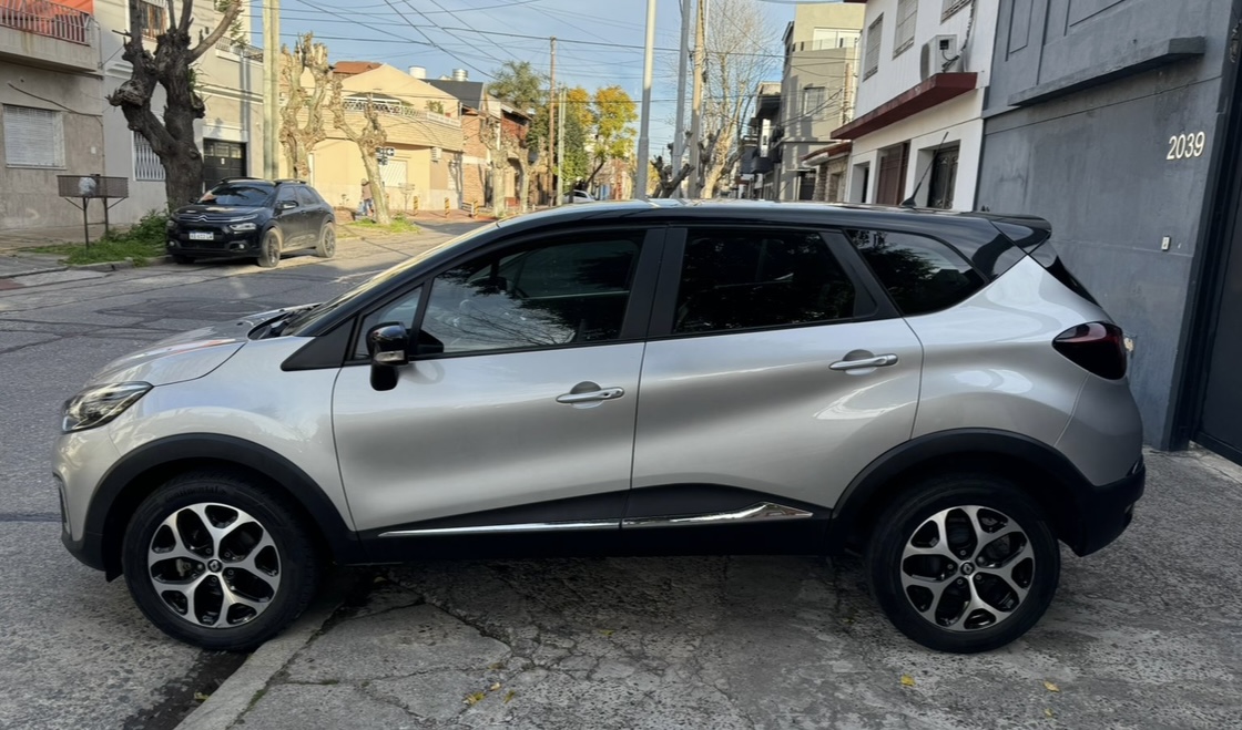 Mira esta publicación de Renault Captur 2017 en Motordil