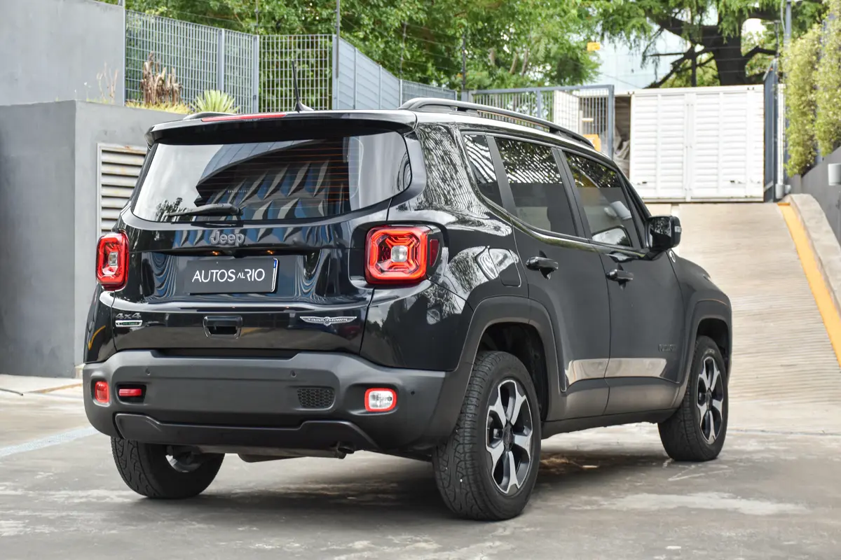 Mira esta publicación de Jeep Renegade 2020 en Motordil