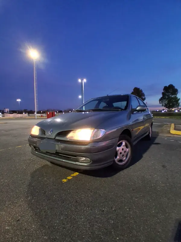 Mira esta publicación de Renault Megane 1999 en Motordil