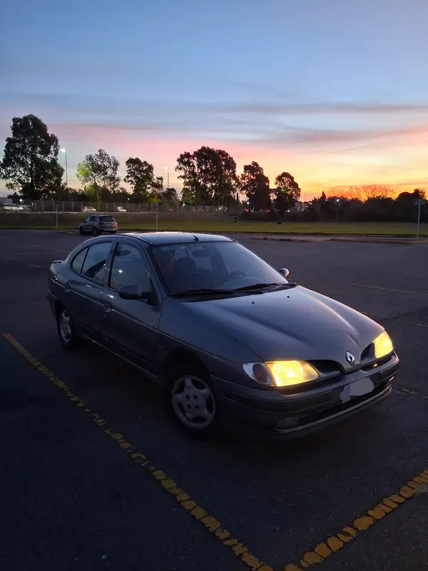 Mira esta publicación de Renault Megane 1999 en Motordil