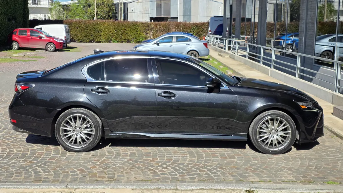 Mira esta publicación de Lexus GS 2018 en Motordil