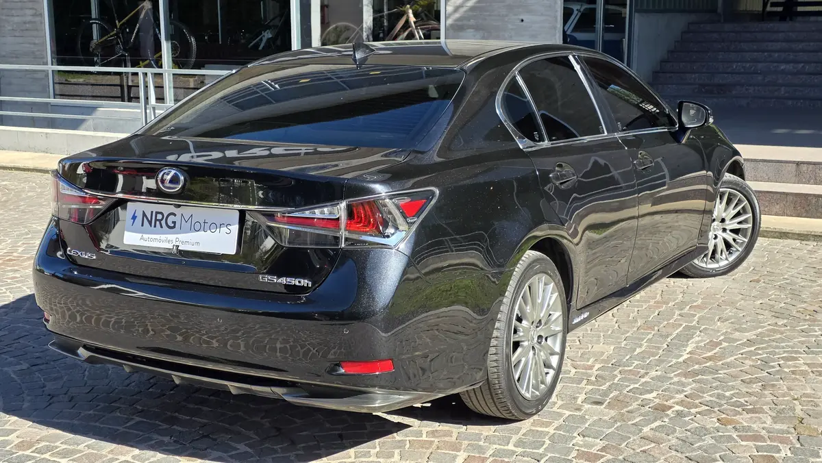 Mira esta publicación de Lexus GS 2018 en Motordil