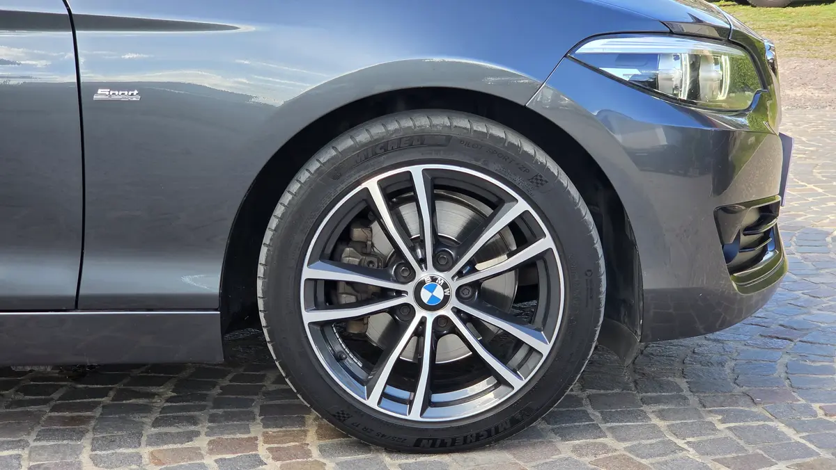 Mira esta publicación de BMW Serie 2 2019 en Motordil