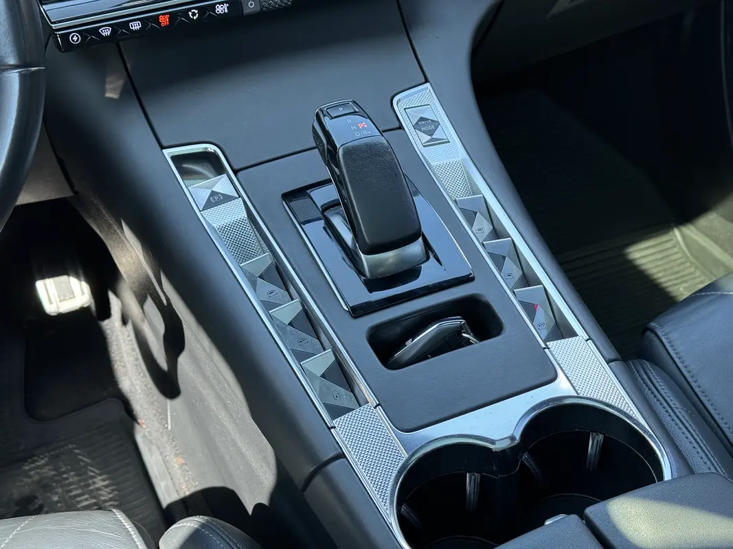 Mirá esta publicación de Ds Automobiles DS7