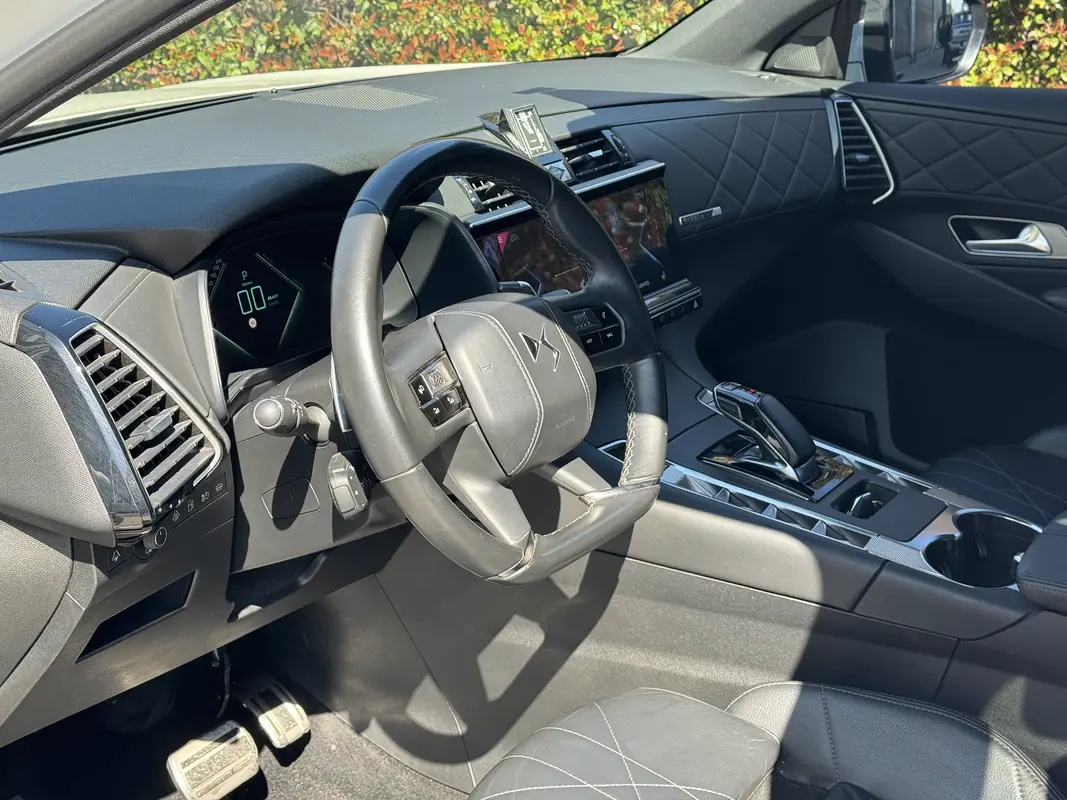 Mirá esta publicación de Ds Automobiles DS7