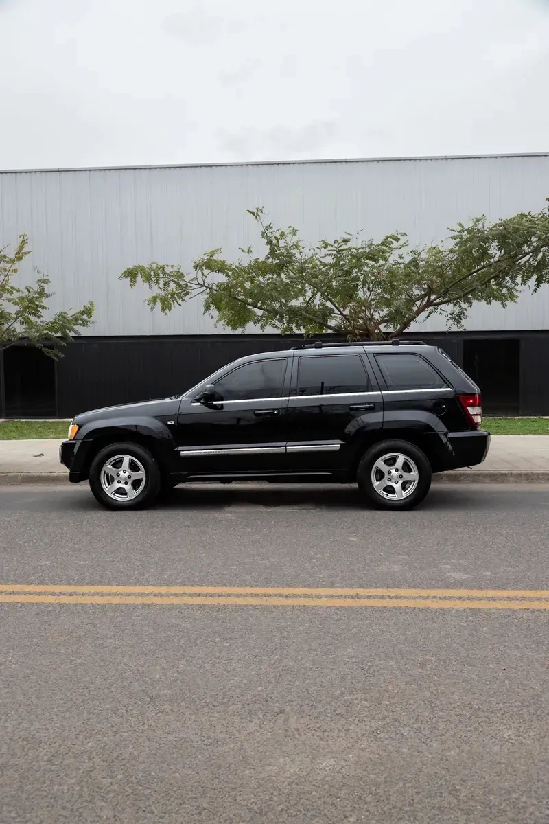 Mira esta publicación de Jeep Grand Cherokee 2006 en Motordil