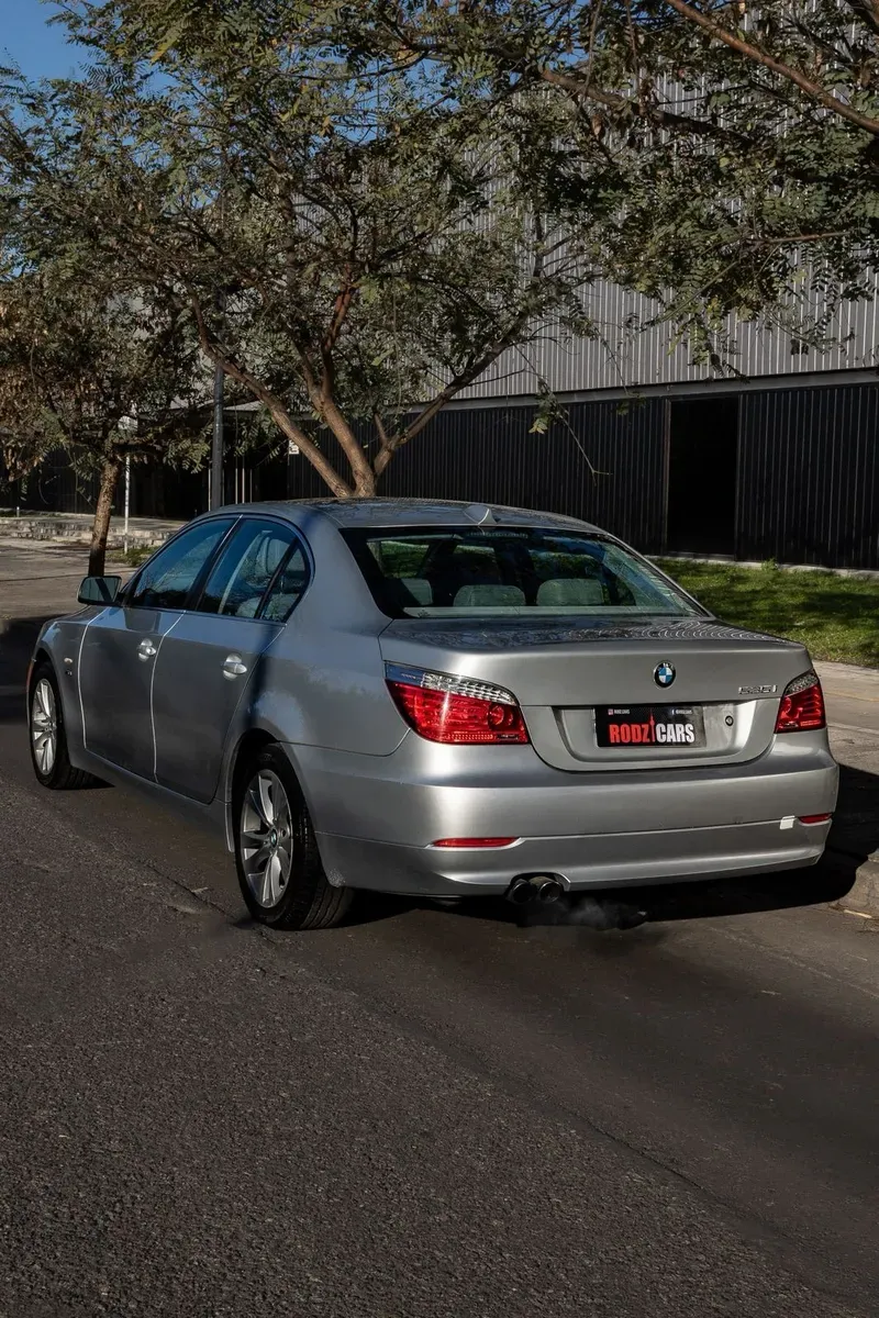 Mira esta publicación de BMW Serie 5 2010 en Motordil