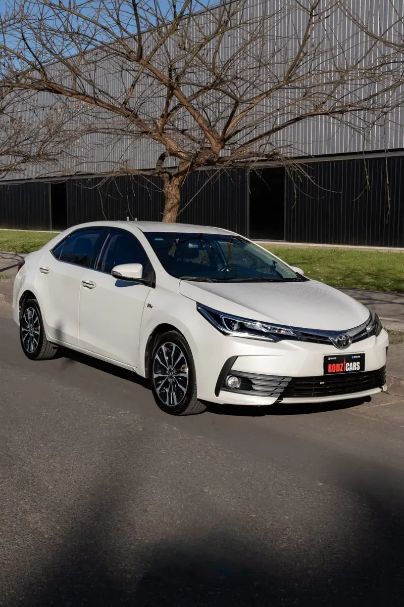 Mira esta publicación de Toyota Corolla 2018 en Motordil