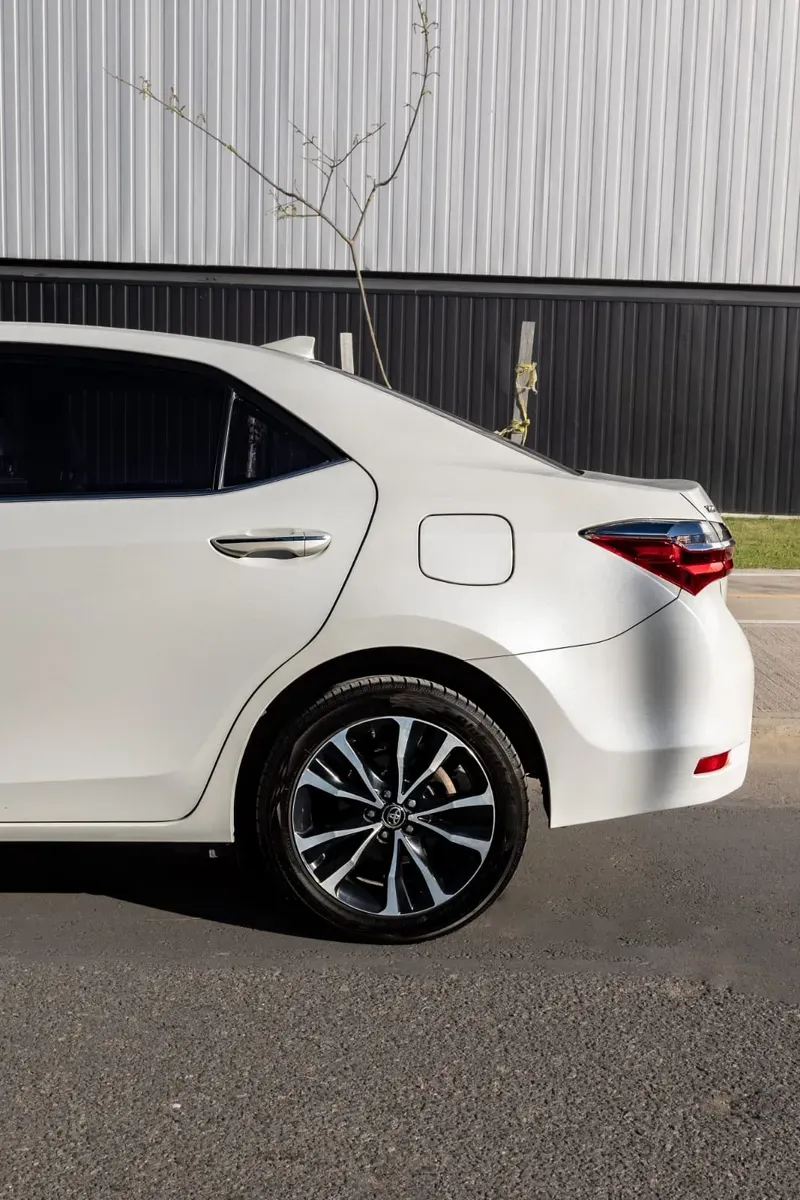 Mira esta publicación de Toyota Corolla 2018 en Motordil