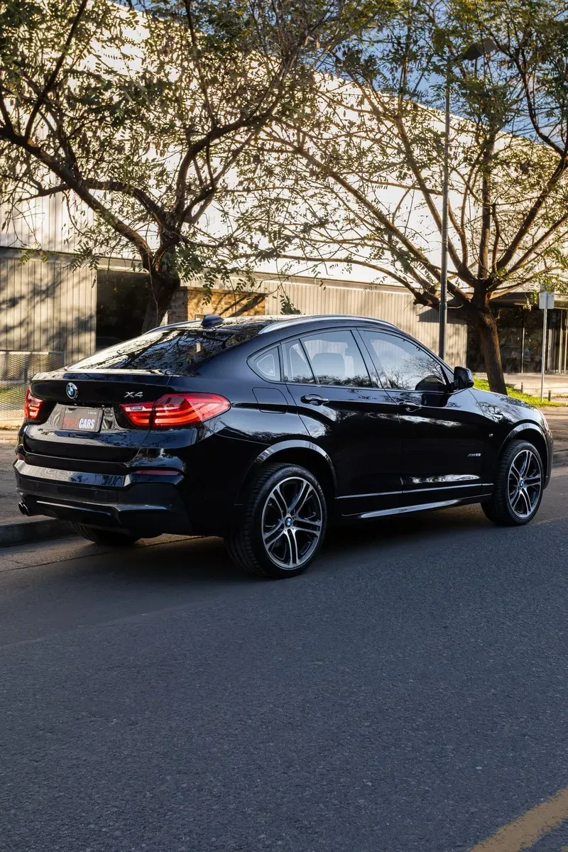 Mira esta publicación de BMW X4 2016 en Motordil