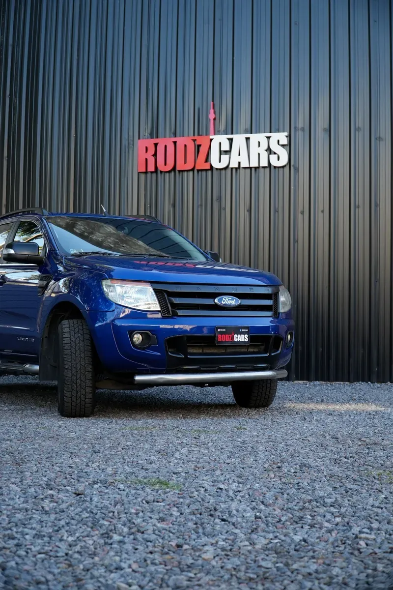 Mira esta publicación de Ford Ranger 2013 en Motordil