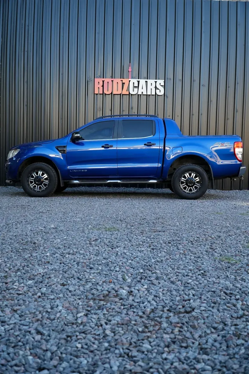 Mira esta publicación de Ford Ranger 2013 en Motordil
