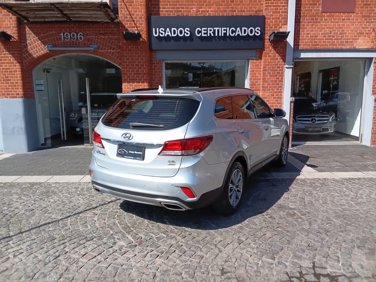 Mira esta publicación de Hyundai Grand Santa Fe 2018 en Motordil