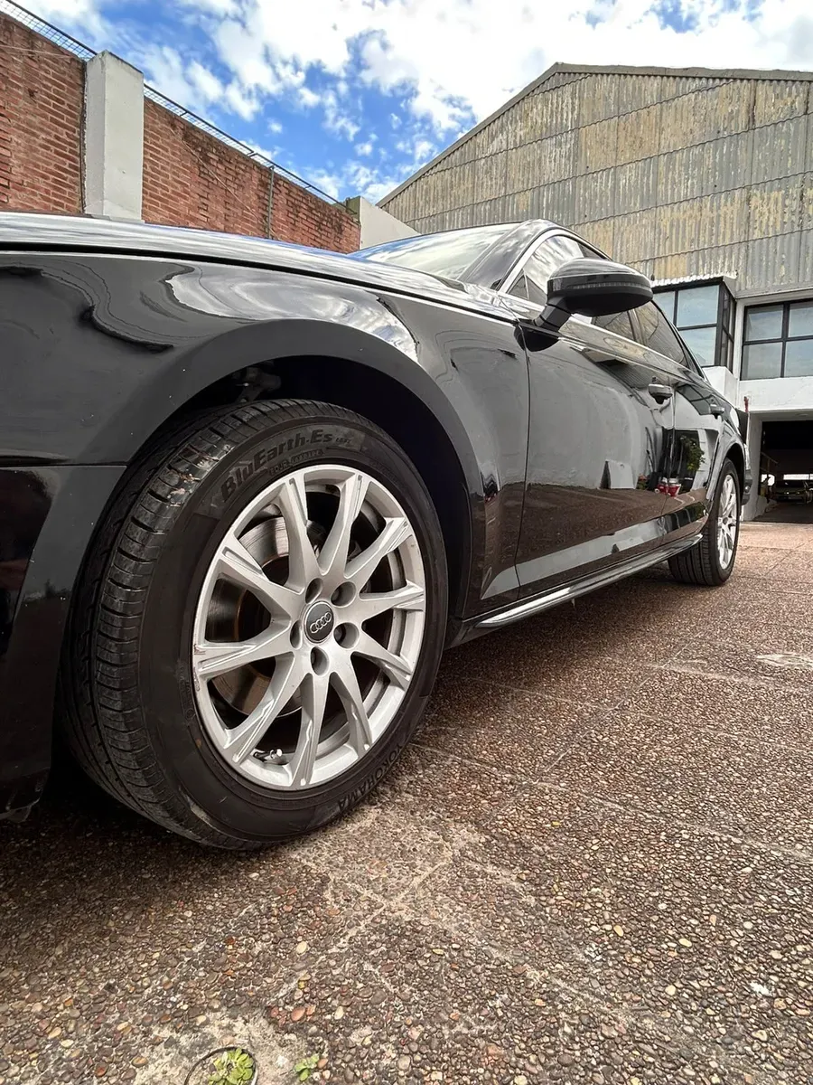 Mira esta publicación de Audi A4 2017 en Motordil