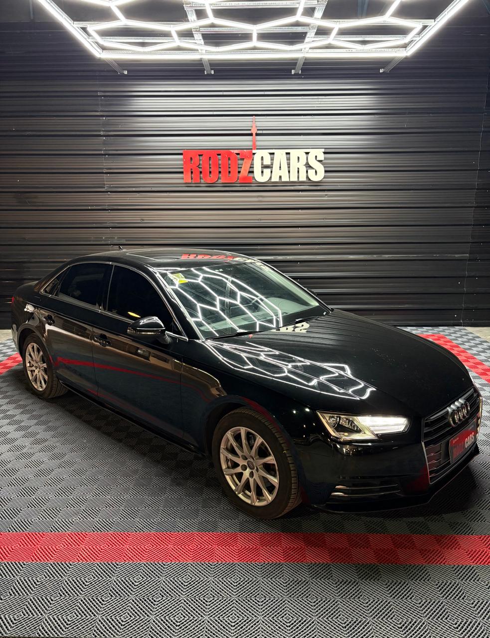 Mira esta publicación de Audi A4 2017 en Motordil