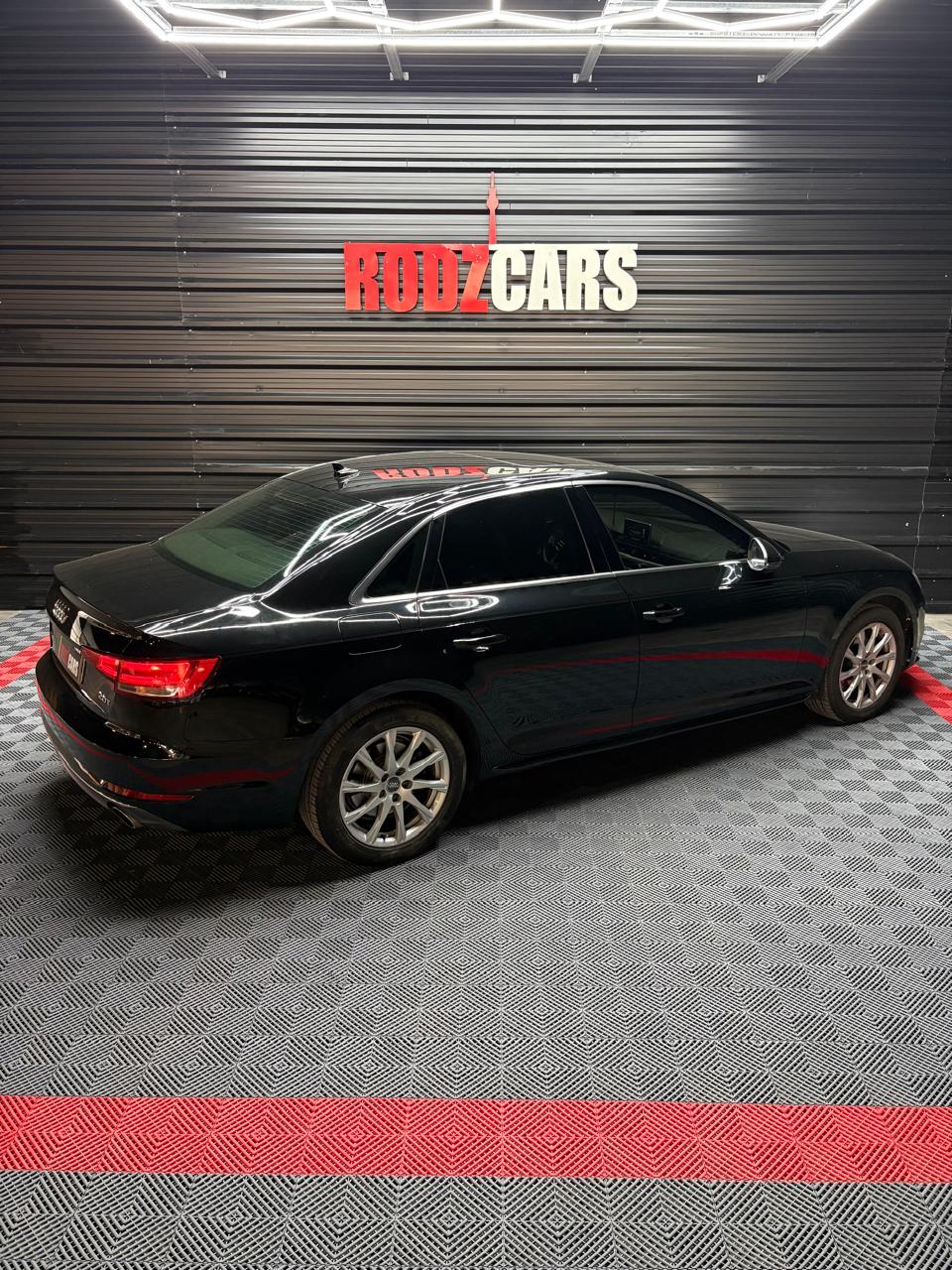 Mira esta publicación de Audi A4 2017 en Motordil