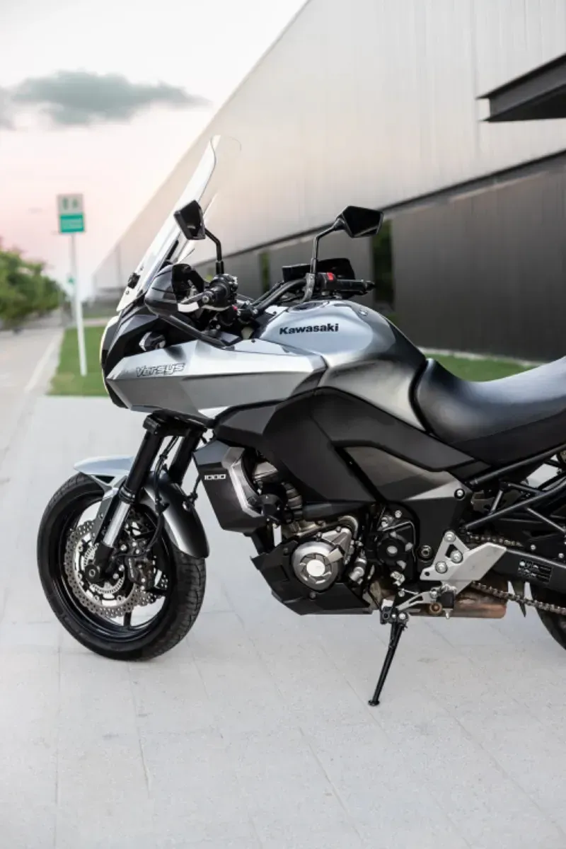 Mira esta publicación de Kawasaki KLE 1000 Versys 2013 en Motordil