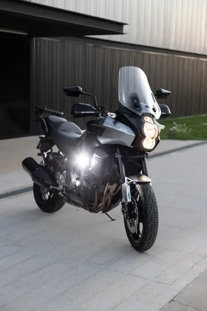 Mira esta publicación de Kawasaki KLE 1000 Versys 2013 en Motordil
