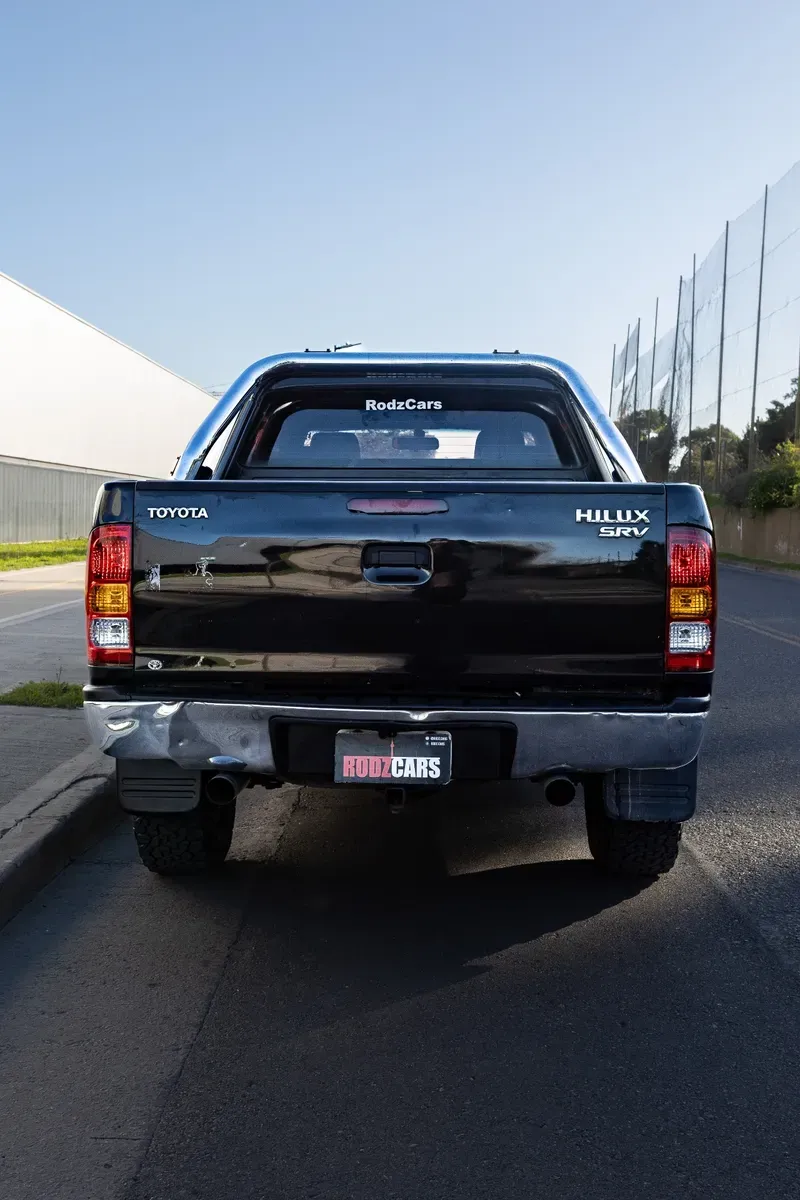 Mira esta publicación de Toyota Hilux 2006 en Motordil