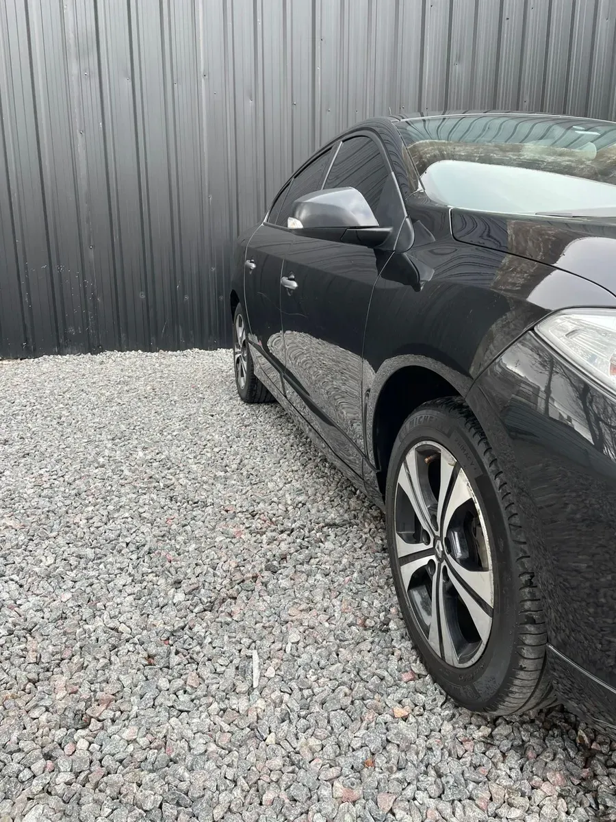 Mira esta publicación de Renault Fluence 2013 en Motordil