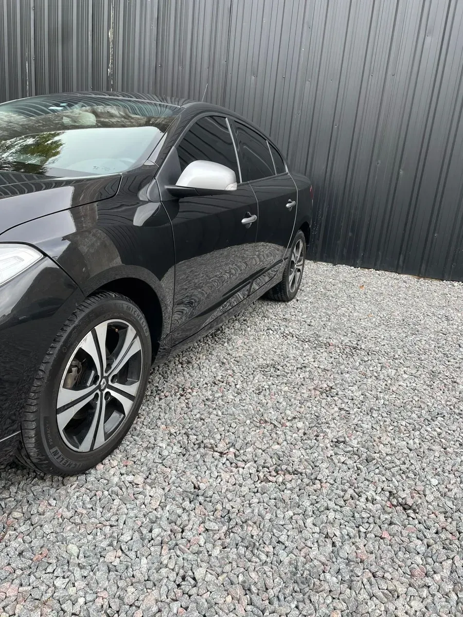 Mira esta publicación de Renault Fluence 2013 en Motordil