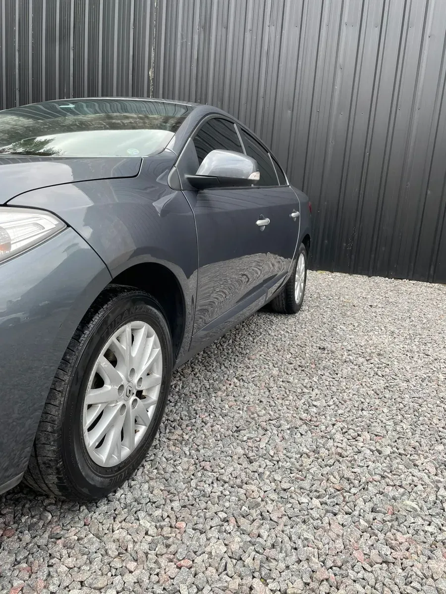 Mira esta publicación de Renault Fluence 2015 en Motordil