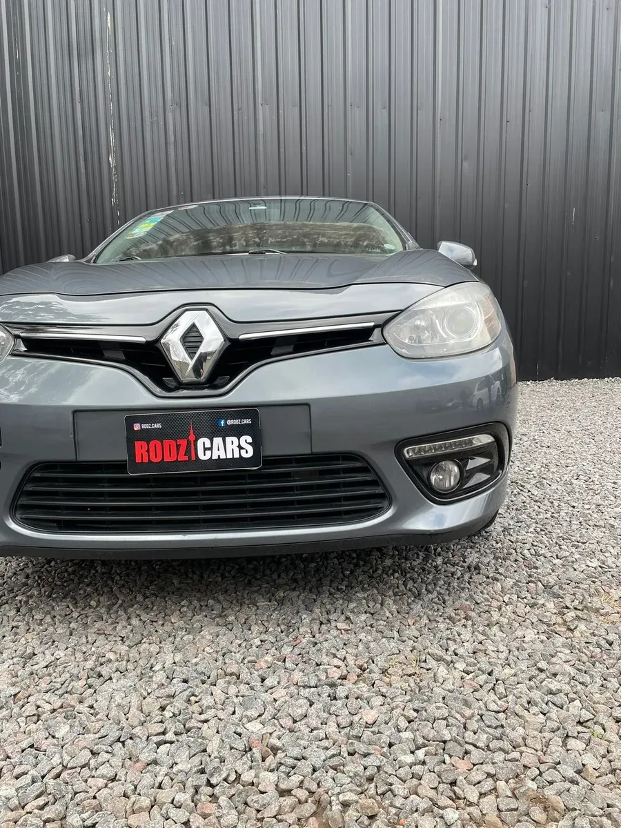 Mira esta publicación de Renault Fluence 2015 en Motordil