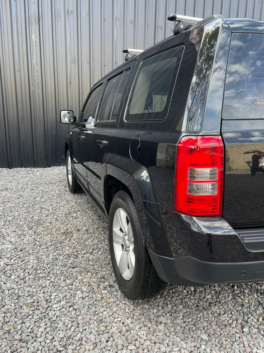 Mira esta publicación de Jeep Patriot 2011 en Motordil