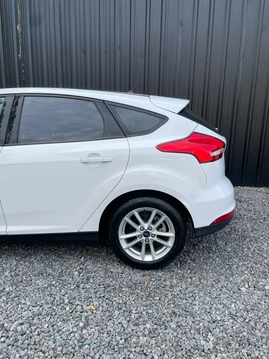 Mira esta publicación de Ford Focus 2018 en Motordil