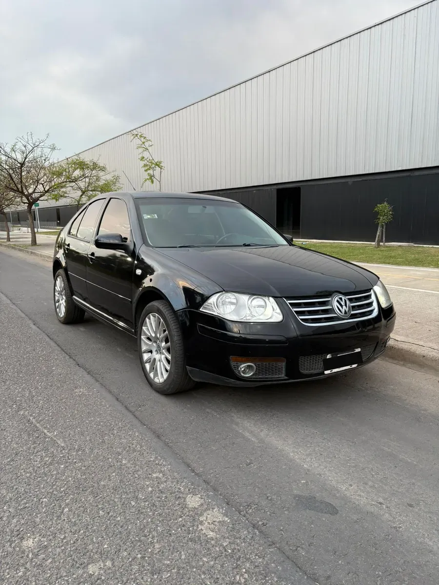 Mira esta publicación de Volkswagen Bora 2011 en Motordil