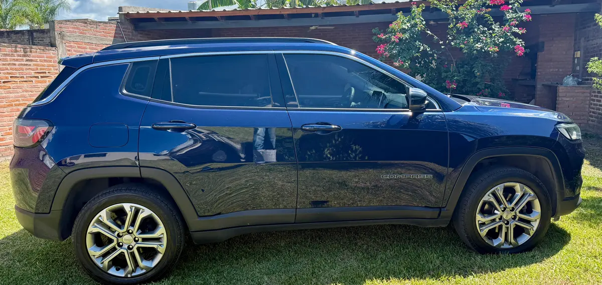 Mira esta publicación de Jeep Compass 2021 en Motordil