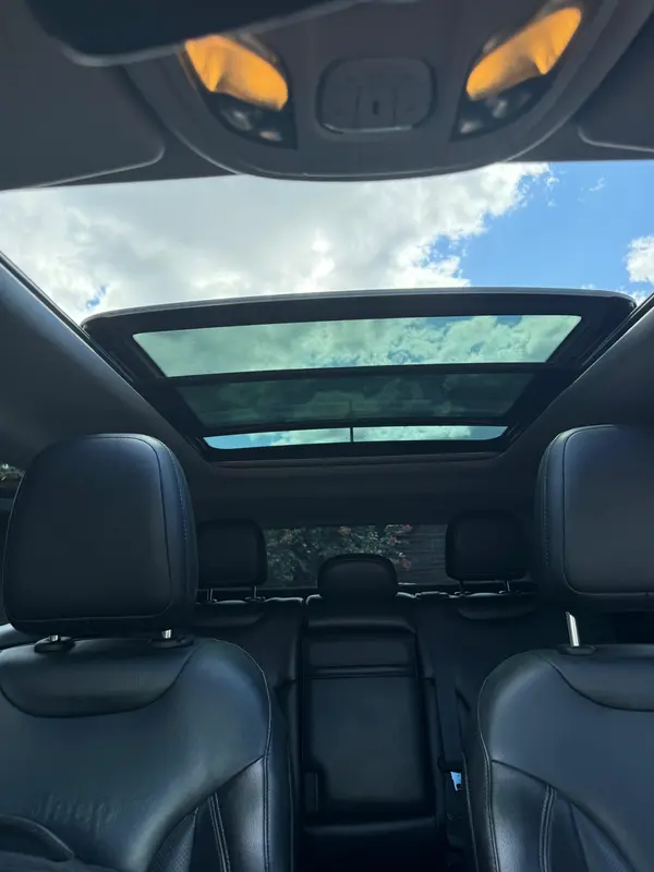 Mira esta publicación de Jeep Compass 2021 en Motordil