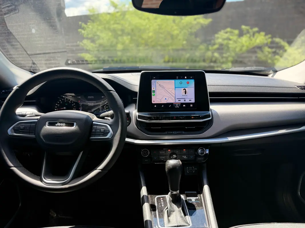 Mira esta publicación de Jeep Compass 2021 en Motordil