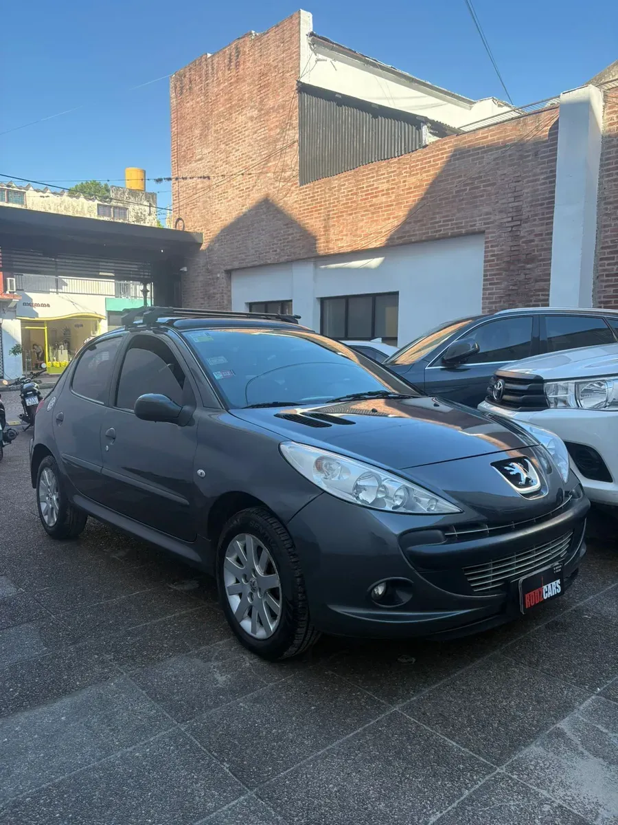 Mira esta publicación de Peugeot 207 2011 en Motordil